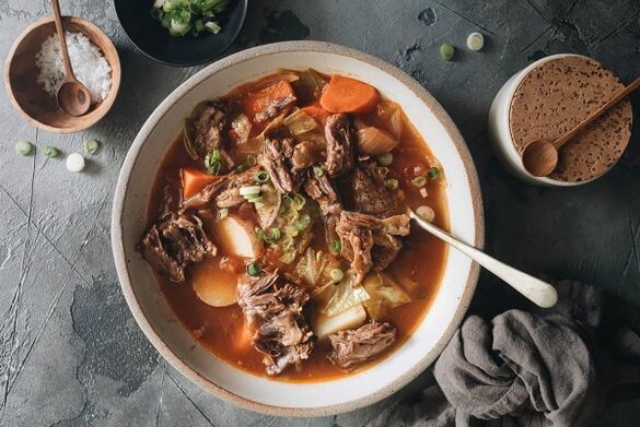 अग्न्याशय के अग्नाशयशोथ के लिए मेनू के लिए दुबले मांस पर आधारित सूप